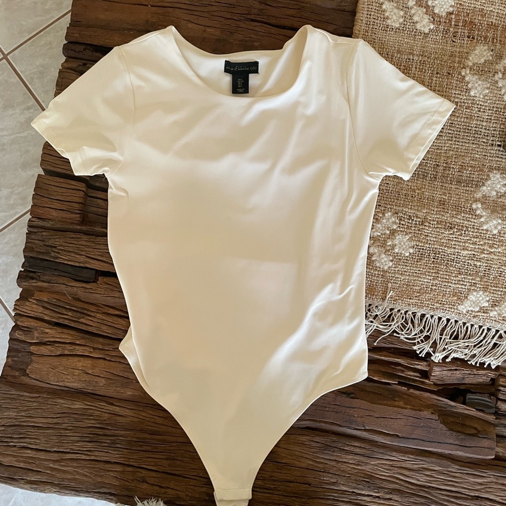 House of Harlow 1960 White Short Sleeve Bodysuit